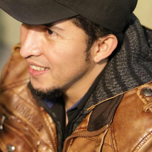 Esdras Martínez — fundador de EKiPO